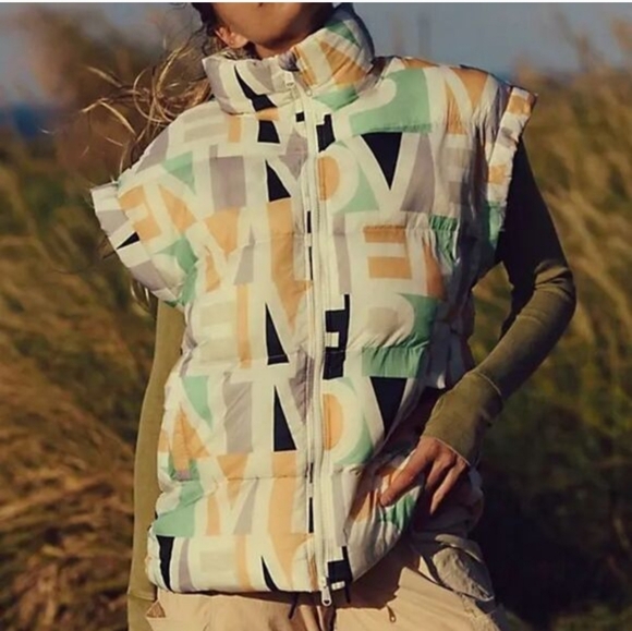 Free People Movement NWTs In A Bubble Printed Blocked Logo Puffer Vest